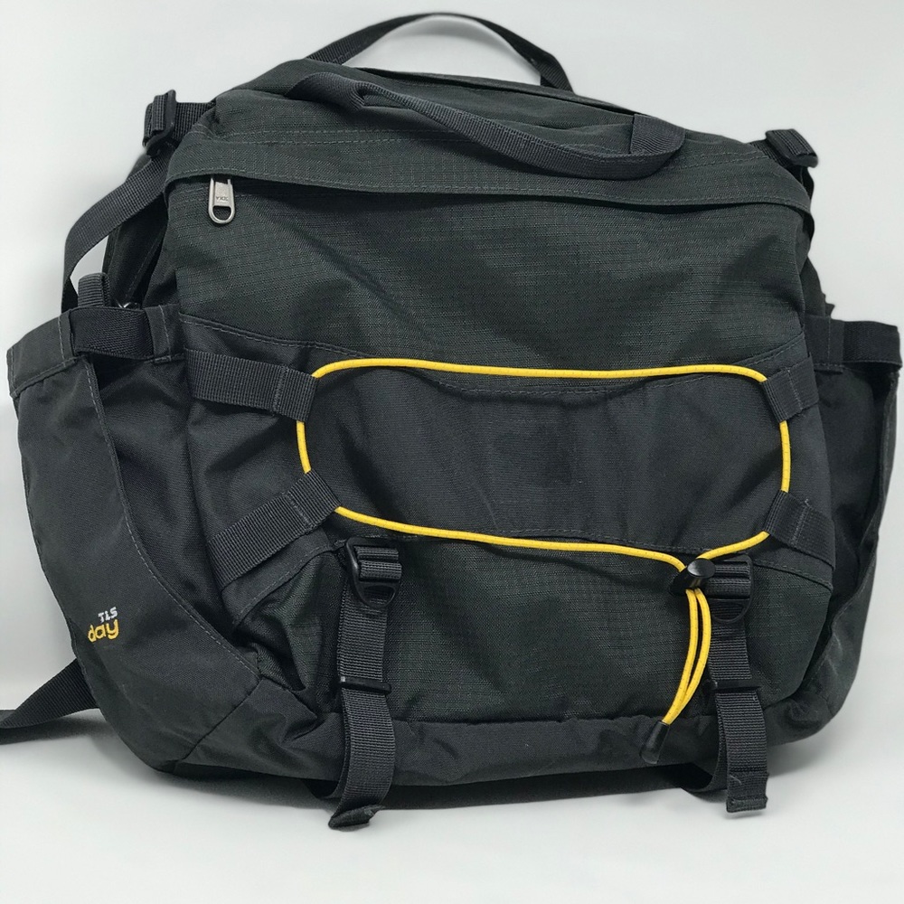MountainSmith Day lumbar pack